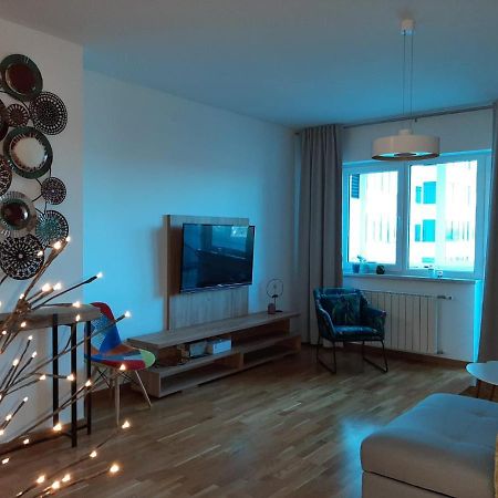 Bright, Modern & Cozy Apartment Tuzla Buitenkant foto