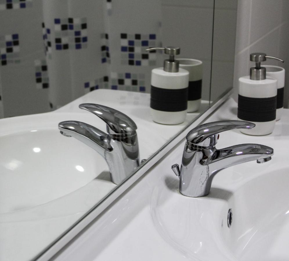 Bright, Modern & Cozy Apartment Tuzla Buitenkant foto